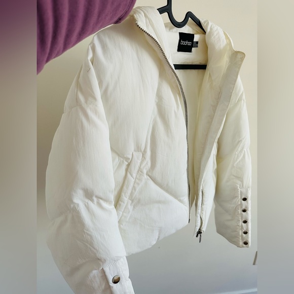 White Puffer Jacket- Boohoo - Picture 2 of 3